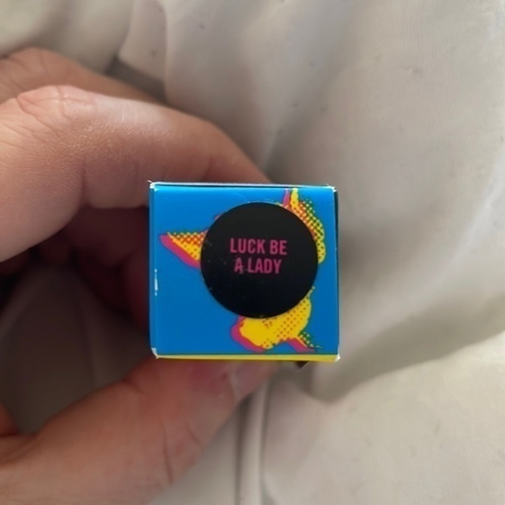 MAC Makeup Luck Be A Lady Lunar New Year Powder Kiss Lipstick Brand New In Box - Picture 8 of 10